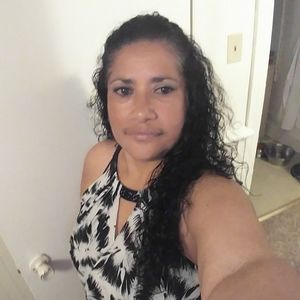 Meet your Posher, Iris